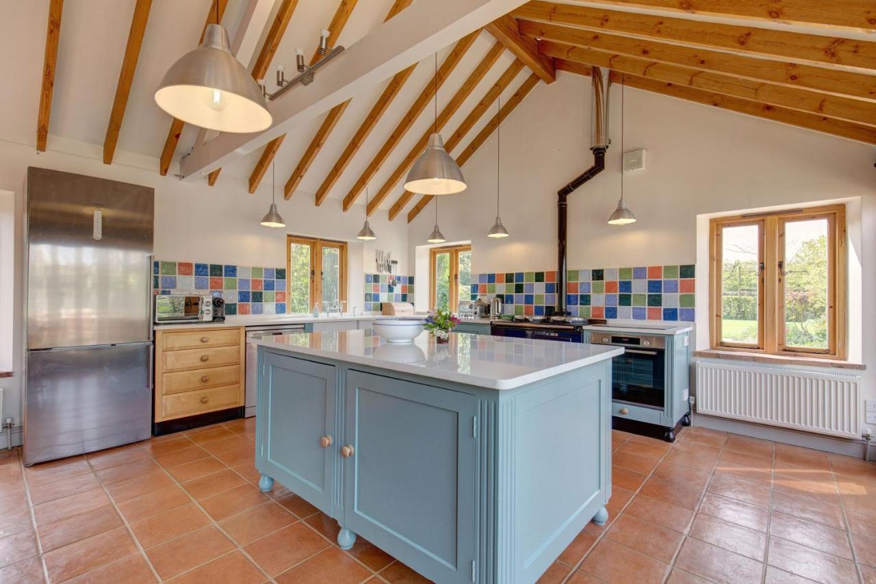 Williams Barn Vila West Beckham Exterior foto